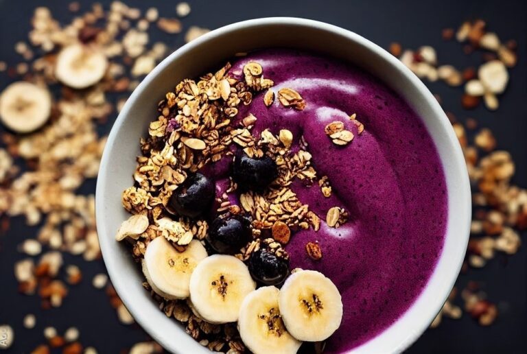Os Benefícios do Açaí: Um Guia Completo 1 Uma tigela de açaí com frutas e granola