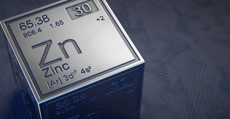 Elemento químico Zinco (Zn) da tabela periódica. Número atômico: 30. Massa atômica: 65,38. Símbolo: Zn. Pertence ao grupo 12 e período 4. Metal de transição com coloração cinza-prateada