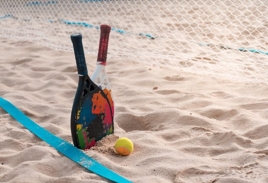 raquete de tênis e beach tennis